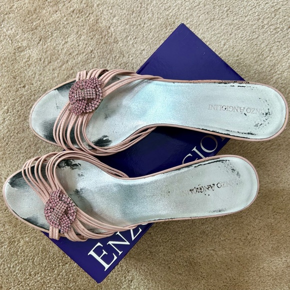Enzo Angiolini Eamusetta Pink Leather Sandals with Embellishment and Low Heel 9 - Picture 4 of 6
